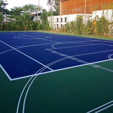 Без чёткой разметки волейбольного поля невозможно проводить полноценные занятия физкультурой в школах. В статье — реальные сложности учителей...