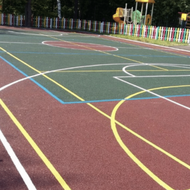 Покрытия для уличных спортивных площадок должны соответствовать более строгим требованиям, чем покрытия, используемые внутри помещений. Погодные ус...